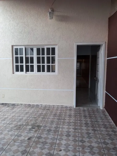 Foto 1 de Casa com 4 quartos à venda, 150m2 em Residencial e Comercial Cidade Morumbi, Pindamonhangaba - SP