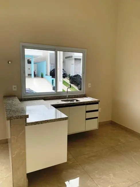 Foto 4 de Casa de Condomínio com 2 quartos à venda, 90m2 em Pindamonhangaba - SP
