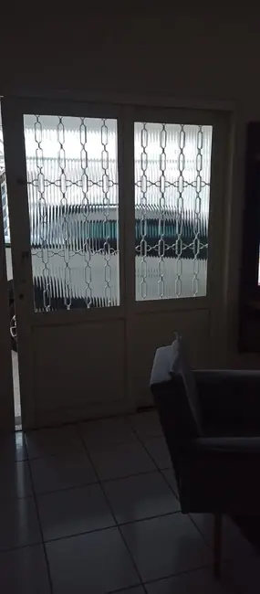 Casa com 3 quartos à venda, 200m2 em Pindamonhangaba - SP - imagem 3 Foto 3 de Casa com 3 quartos à venda, 200m2 em Pindamonhangaba - SP