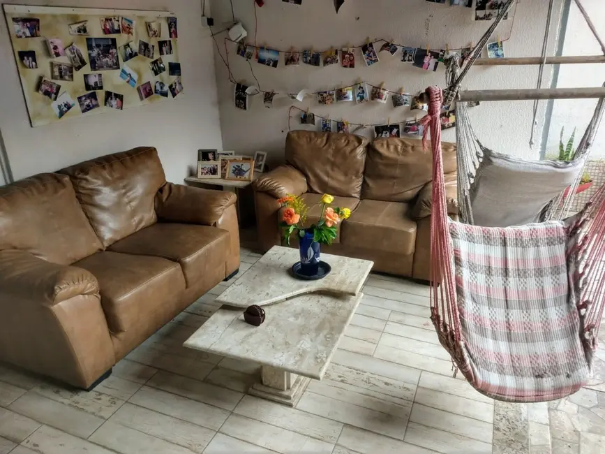 Foto 5 de Casa com 4 quartos à venda, 250m2 em São Benedito, Pindamonhangaba - SP