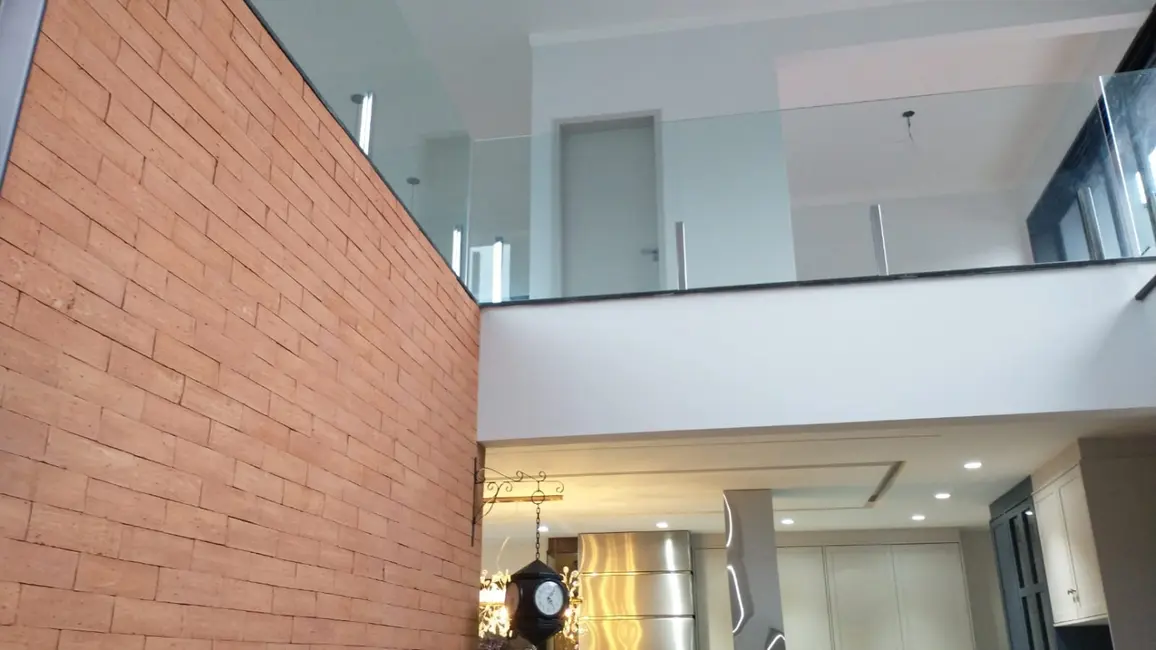 Foto 2 de Sobrado com 2 quartos à venda, 260m2 em Residencial Novo Horizonte, Taubate - SP