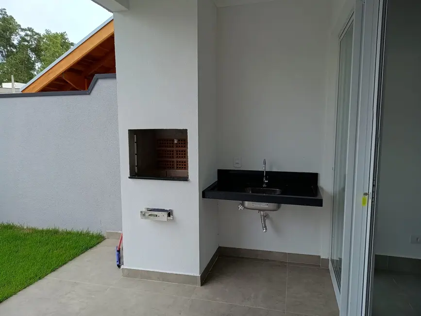 Casa com 3 quartos à venda, 163m2 em Tremembe - SP - imagem 8 Foto 8 de Casa com 3 quartos à venda, 163m2 em Tremembe - SP