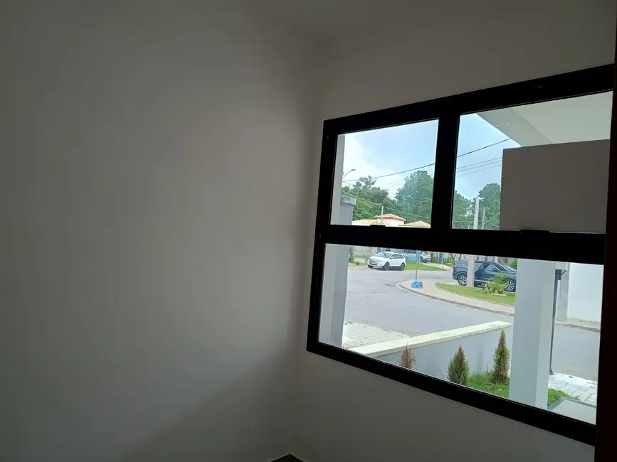 Casa com 3 quartos à venda, 163m2 em Tremembe - SP - imagem 2 Foto 2 de Casa com 3 quartos à venda, 163m2 em Tremembe - SP