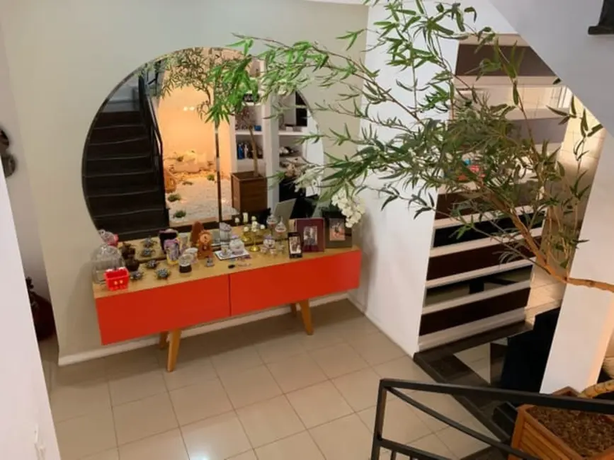 Foto 6 de Sobrado com 3 quartos à venda, 350m2 em Parque Esperança, Taubate - SP