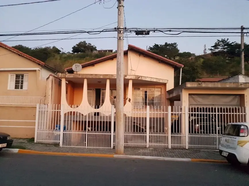 Foto 1 de Casa com 4 quartos à venda, 200m2 em Aparecida - SP
