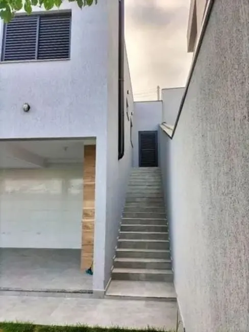 Foto 1 de Casa de Condomínio com 3 quartos à venda, 140m2 em Caçapava Velha, Cacapava - SP