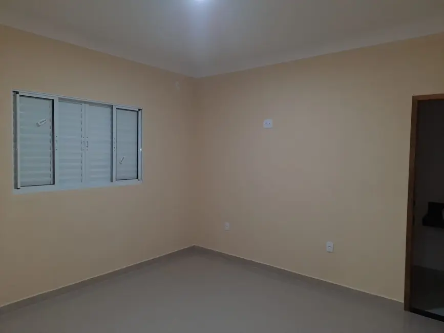 Foto 7 de Casa com 2 quartos à venda, 72m2 em Residencial Estoril, Taubate - SP