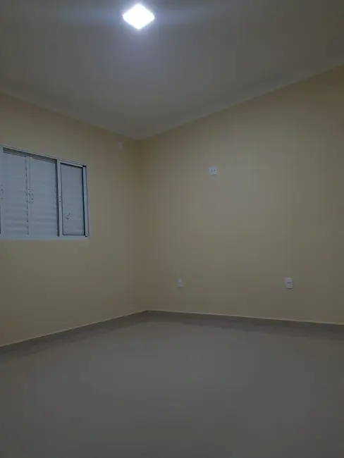Foto 5 de Casa com 2 quartos à venda, 72m2 em Residencial Estoril, Taubate - SP