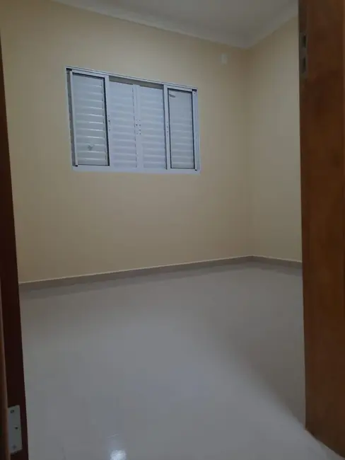 Foto 6 de Casa com 2 quartos à venda, 72m2 em Residencial Estoril, Taubate - SP