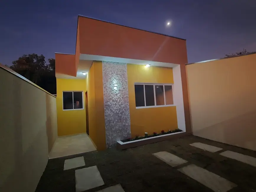Foto 2 de Casa com 2 quartos à venda, 72m2 em Residencial Estoril, Taubate - SP