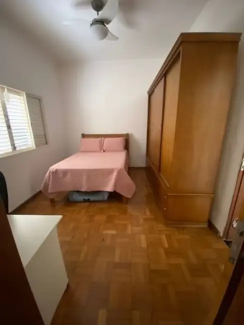 Foto 2 de Casa com 3 quartos à venda, 200m2 em Centro, Tremembe - SP