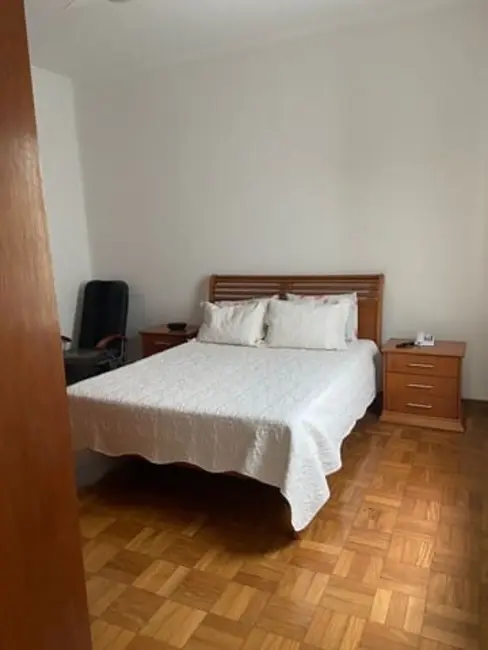 Foto 6 de Casa com 3 quartos à venda, 200m2 em Centro, Tremembe - SP