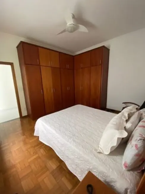 Foto 3 de Casa com 3 quartos à venda, 200m2 em Centro, Tremembe - SP