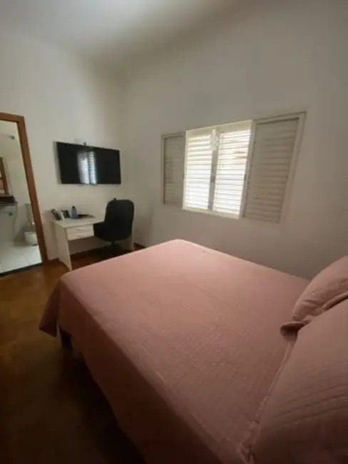 Foto 1 de Casa com 3 quartos à venda, 200m2 em Centro, Tremembe - SP