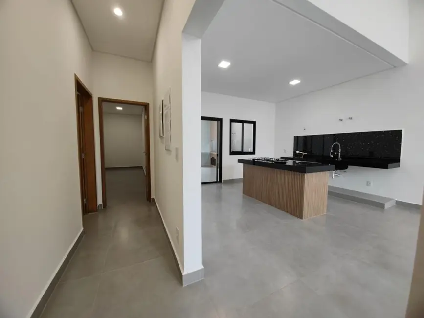 Foto 1 de Casa de Condomínio com 3 quartos à venda, 175m2 em Tremembe - SP