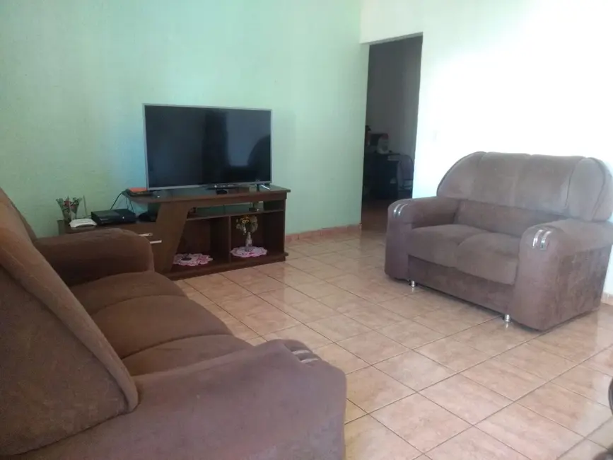 Foto 1 de Casa com 3 quartos à venda, 220m2 em Cidade Nova, Pindamonhangaba - SP