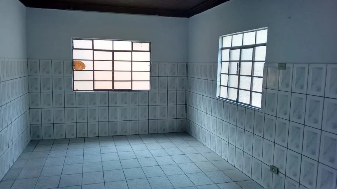 Casa com 2 quartos à venda, 67m2 em Jardim Boa Vista, Pindamonhangaba - SP - imagem 2 Foto 2 de Casa com 2 quartos à venda, 67m2 em Jardim Boa Vista, Pindamonhangaba - SP