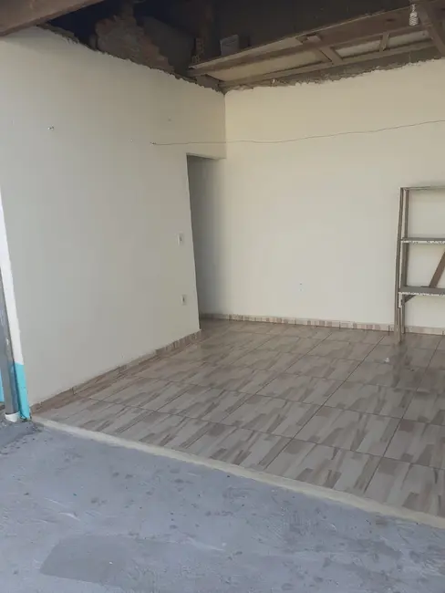 Foto 5 de Casa com 2 quartos à venda, 80m2 em Jardim Eloyna, Pindamonhangaba - SP
