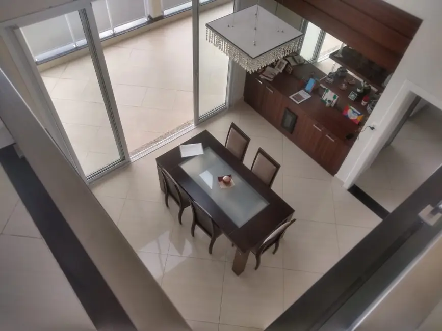 Foto 9 de Sobrado com 3 quartos à venda, 355m2 em Village Mantiqueira, Guaratingueta - SP