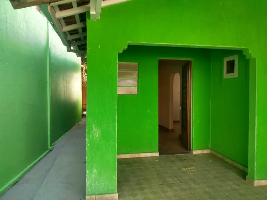 Foto 1 de Casa com 2 quartos à venda, 358m2 em Jardim Rosely, Pindamonhangaba - SP