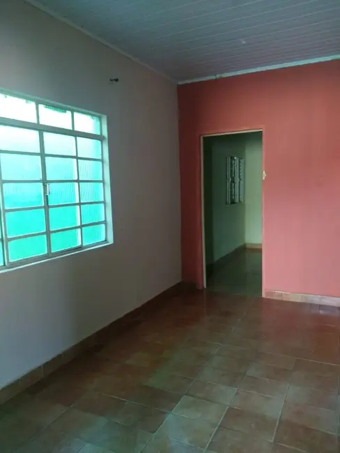 Foto 3 de Casa com 2 quartos à venda, 358m2 em Jardim Rosely, Pindamonhangaba - SP