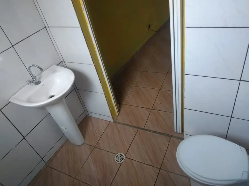 Foto 7 de Casa com 2 quartos à venda, 358m2 em Jardim Rosely, Pindamonhangaba - SP