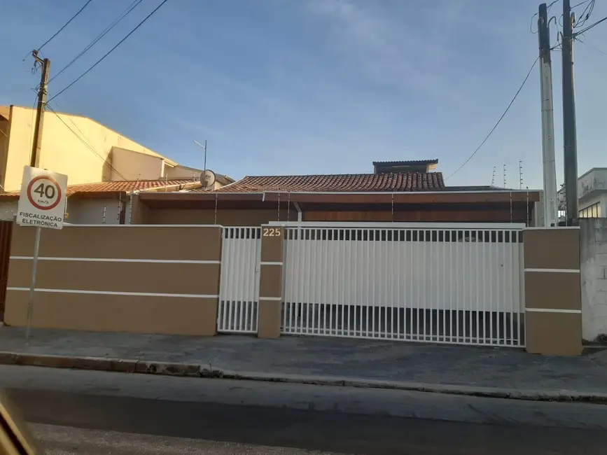 Foto 1 de Casa com 3 quartos à venda, 154m2 em Taubate - SP
