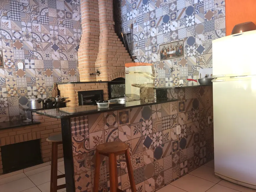 Foto 6 de Casa com 3 quartos à venda, 197m2 em Vila Rica, Pindamonhangaba - SP