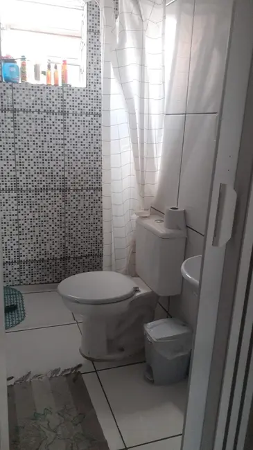 Foto 2 de Casa com 2 quartos à venda, 70m2 em Residencial Vale das Acácias, Pindamonhangaba - SP