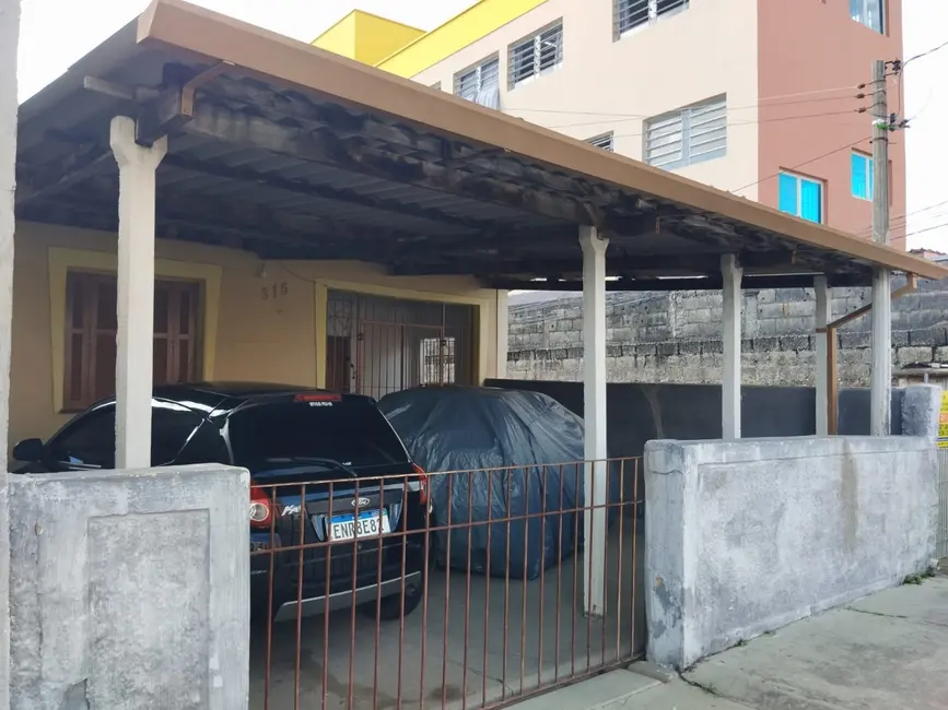 Foto 2 de Casa à venda em Taubate - SP