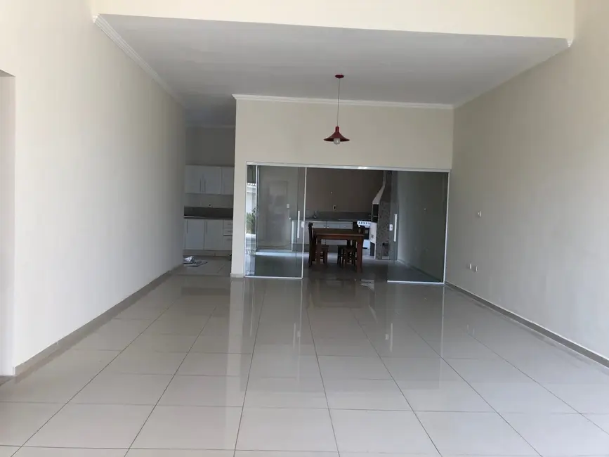 Foto 4 de Casa de Condomínio com 3 quartos à venda em Tremembe - SP