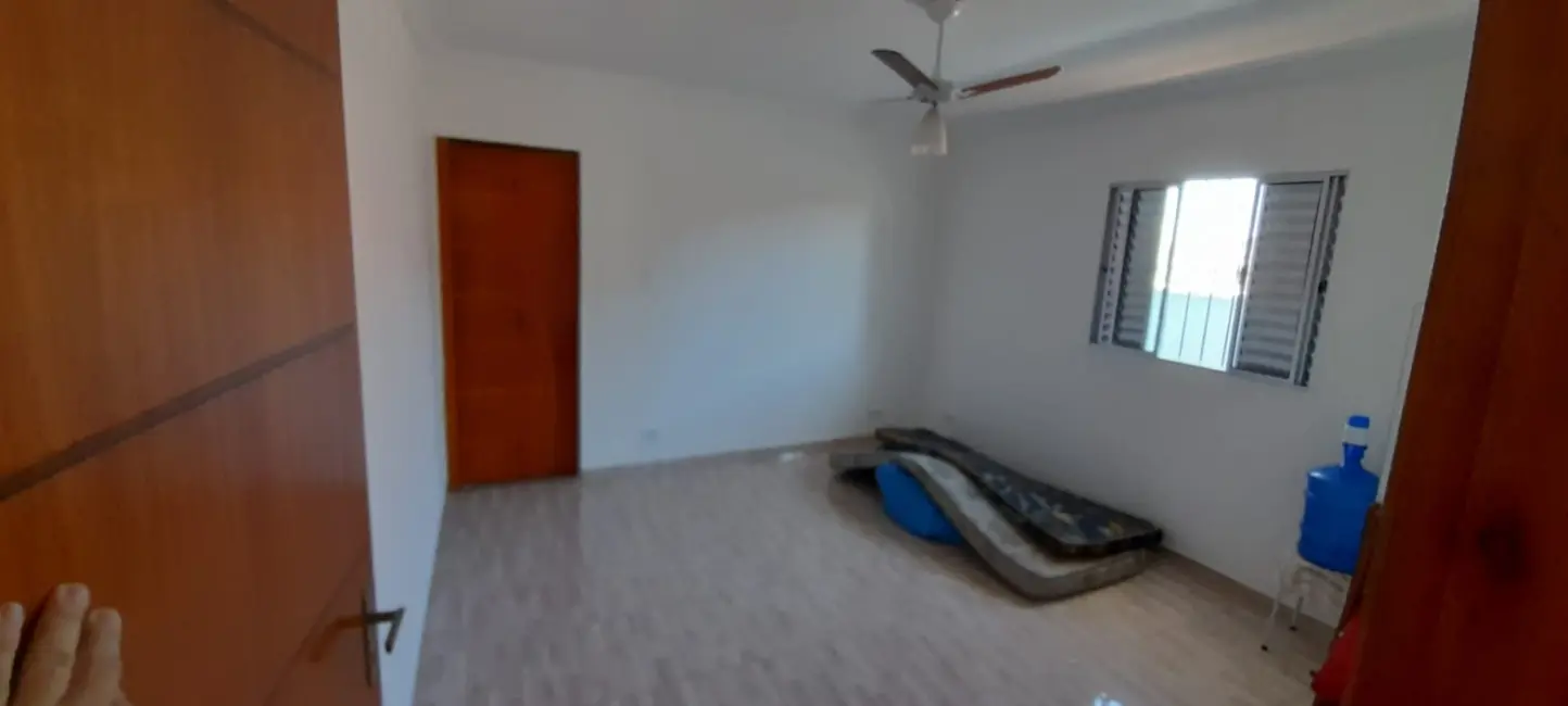 Foto 9 de Sobrado com 3 quartos à venda, 210m2 em Jardim Hípica Pinheiro, Taubate - SP