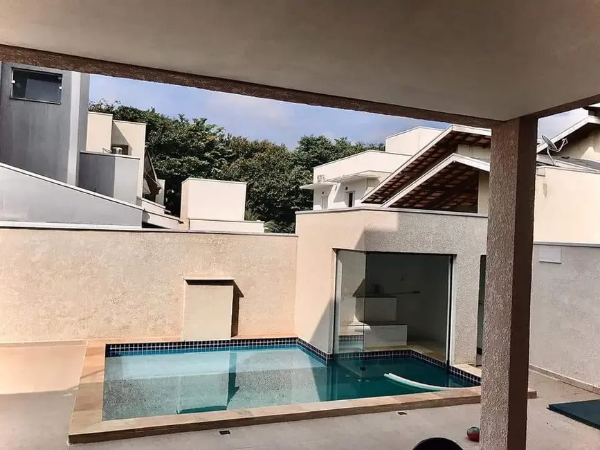 Foto 3 de Casa com 3 quartos à venda, 280m2 em Centro, Tremembe - SP