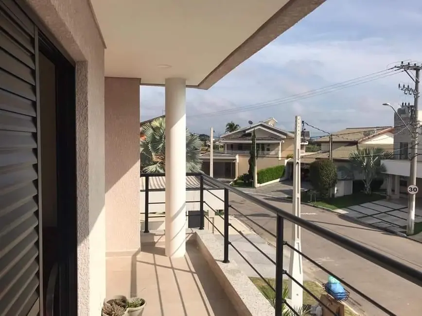 Foto 1 de Casa com 3 quartos à venda, 280m2 em Centro, Tremembe - SP