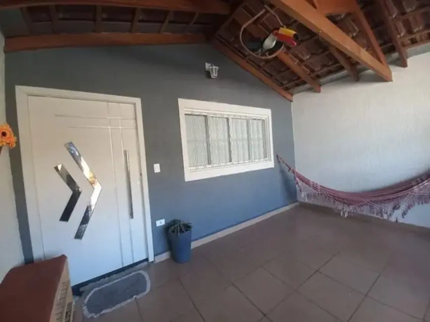 Foto 1 de Casa com 3 quartos à venda, 125m2 em Jardim Hípica Pinheiro, Taubate - SP