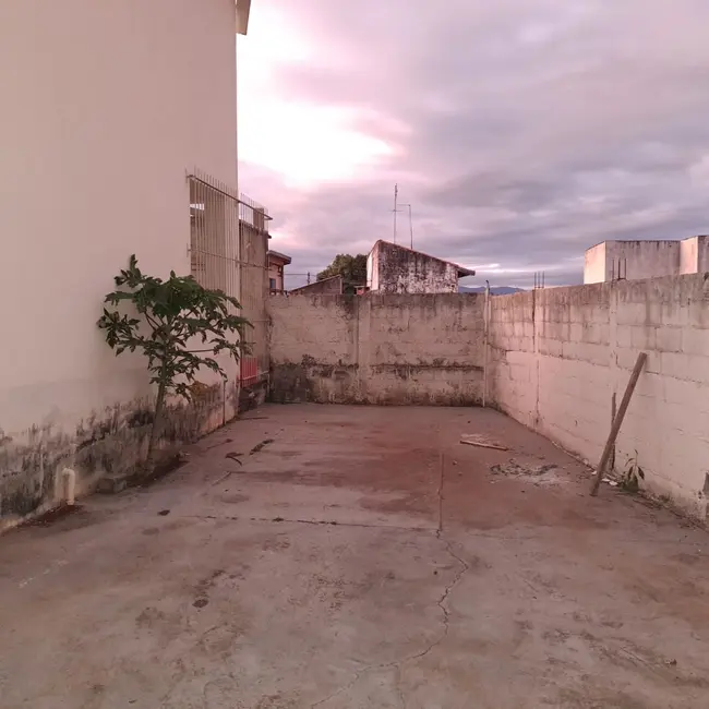 Foto 6 de Casa com 4 quartos à venda, 190m2 em São Gonçalo, Taubate - SP