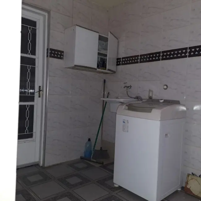 Foto 4 de Casa com 4 quartos à venda, 190m2 em São Gonçalo, Taubate - SP