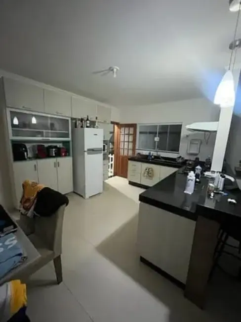 Foto 1 de Casa com 2 quartos à venda, 167m2 em Jardim Continental, Taubate - SP