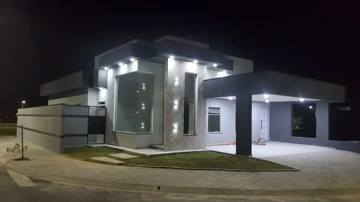 Foto 1 de Casa de Condomínio com 3 quartos à venda, 258m2 em Centro, Tremembe - SP