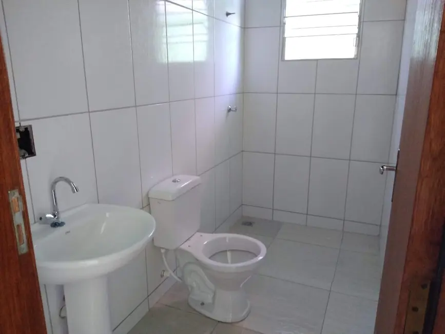 Foto 4 de Casa com 2 quartos à venda, 72m2 em Pindamonhangaba - SP
