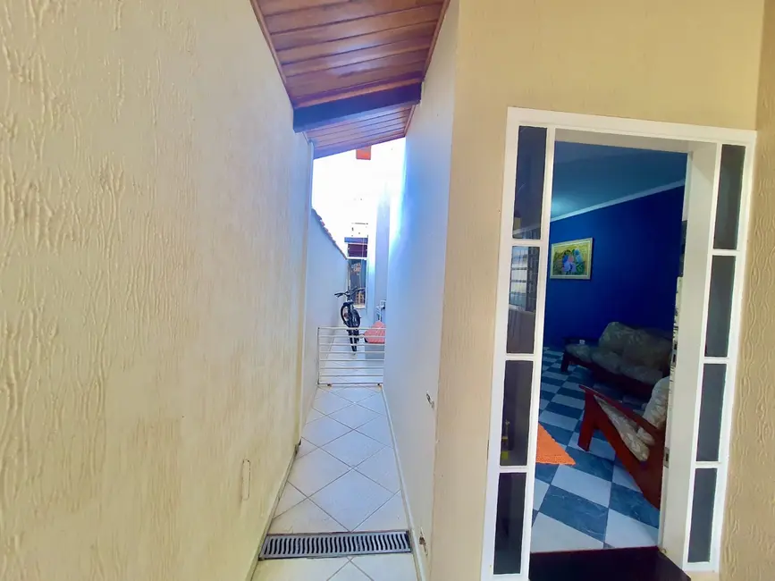 Foto 3 de Sobrado com 3 quartos à venda, 174m2 em Residencial Novo Horizonte, Taubate - SP