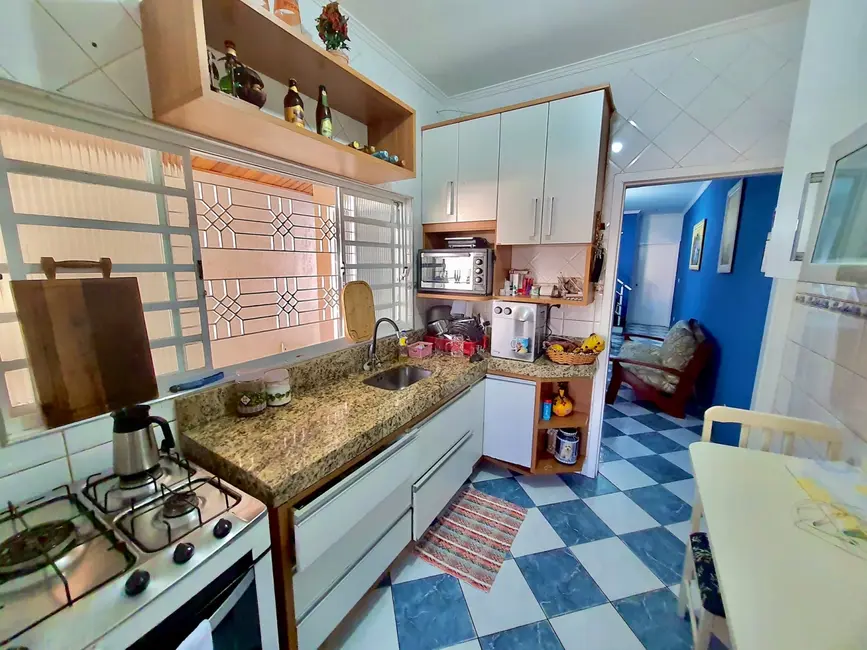 Foto 7 de Sobrado com 3 quartos à venda, 174m2 em Residencial Novo Horizonte, Taubate - SP