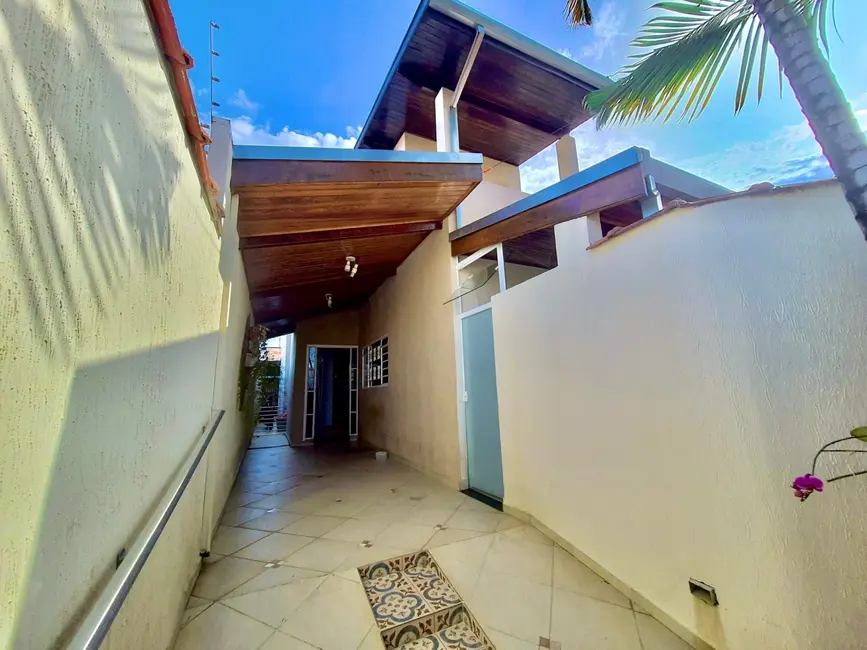 Foto 1 de Sobrado com 3 quartos à venda, 174m2 em Residencial Novo Horizonte, Taubate - SP