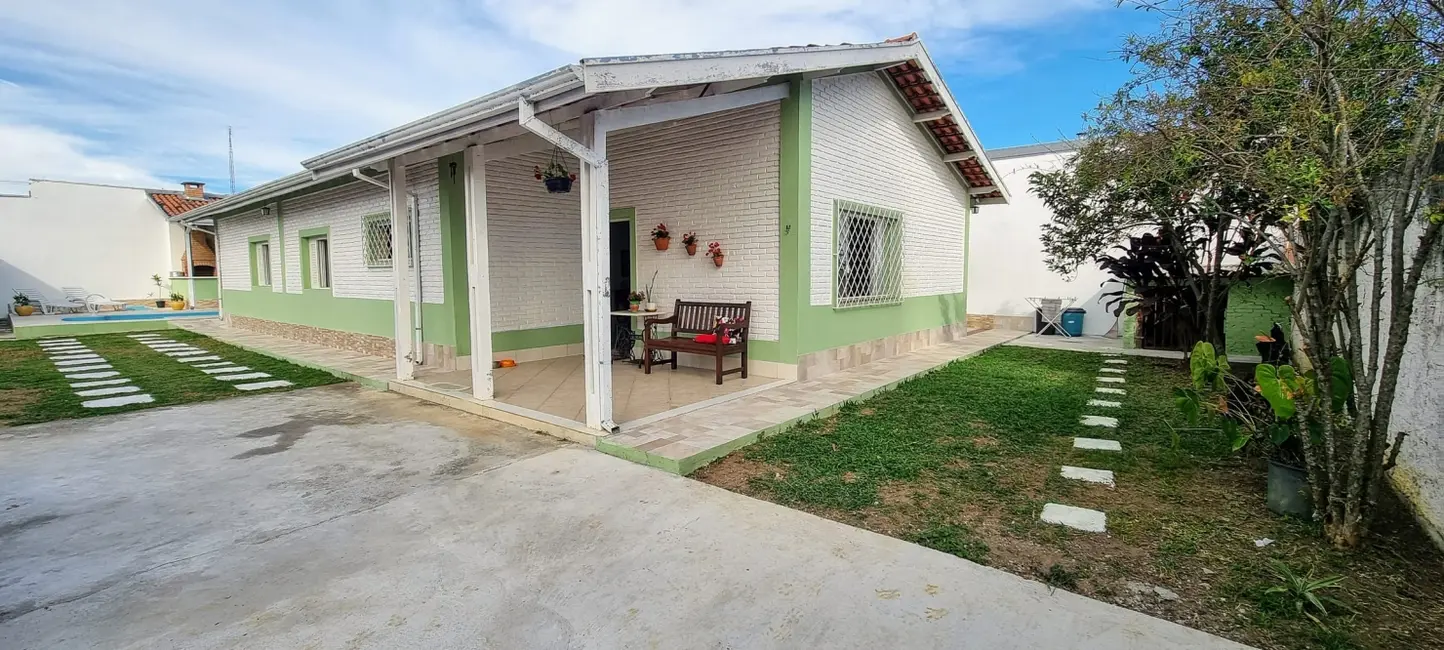 Foto 1 de Casa com 5 quartos à venda, 145m2 em Bela Vista, Pindamonhangaba - SP