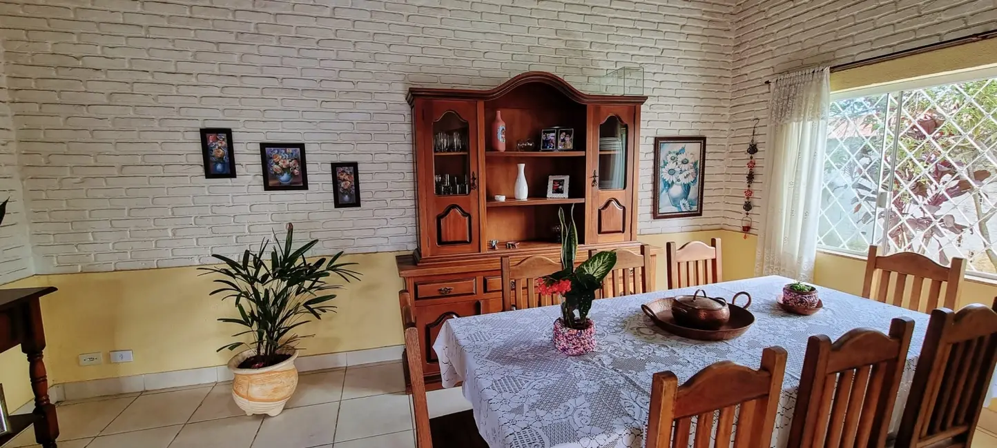 Foto 3 de Casa com 5 quartos à venda, 145m2 em Bela Vista, Pindamonhangaba - SP