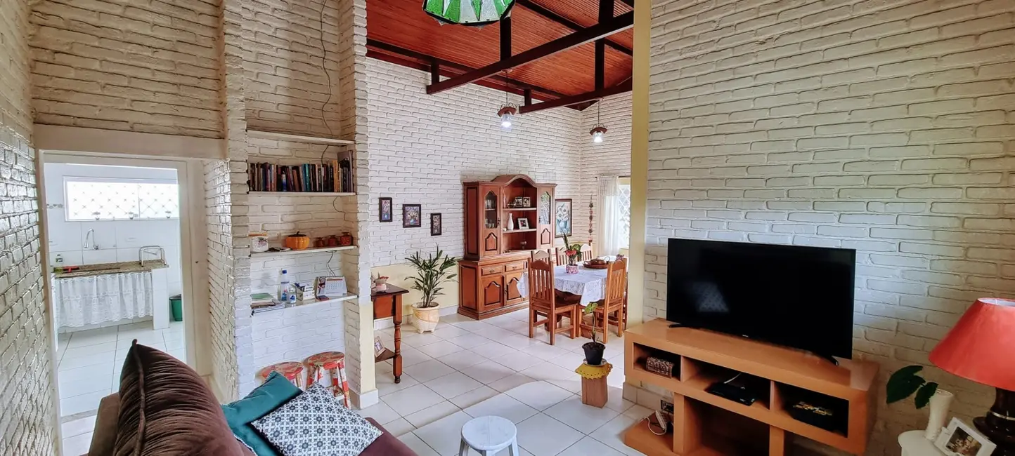 Foto 7 de Casa com 5 quartos à venda, 145m2 em Bela Vista, Pindamonhangaba - SP