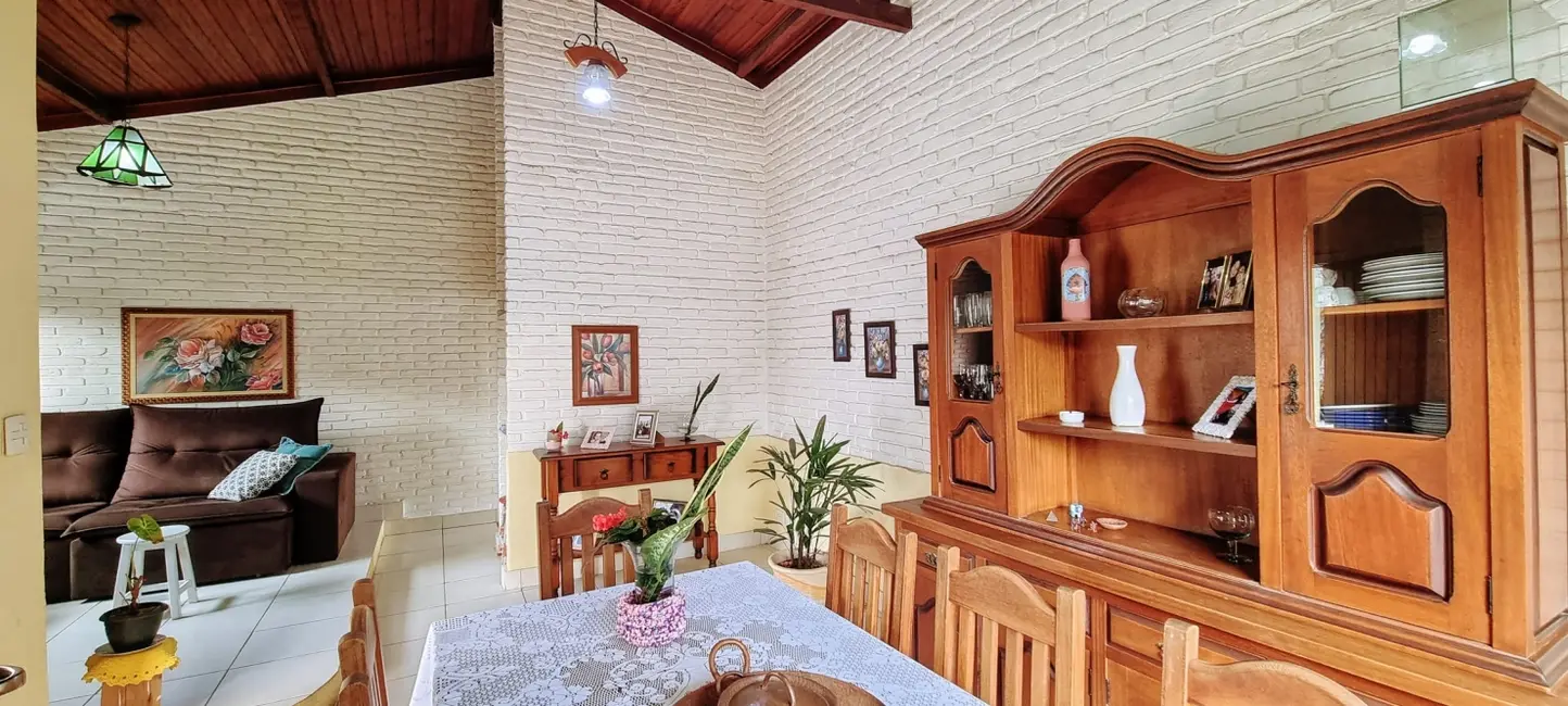 Foto 5 de Casa com 5 quartos à venda, 145m2 em Bela Vista, Pindamonhangaba - SP