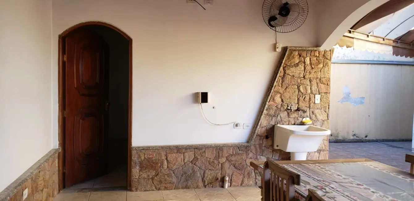 Foto 9 de Casa com 3 quartos à venda, 179m2 em Jardim da Luz, Taubate - SP