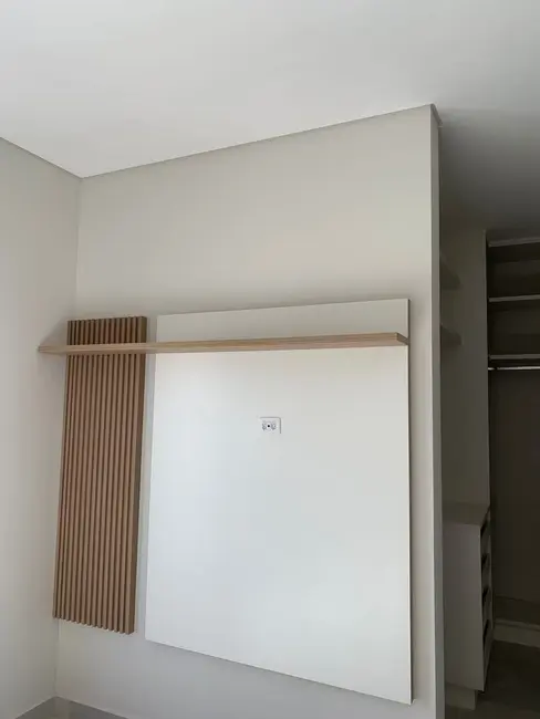 Foto 6 de Casa de Condomínio com 3 quartos à venda, 143m2 em Jardim Marlene Miranda, Taubate - SP