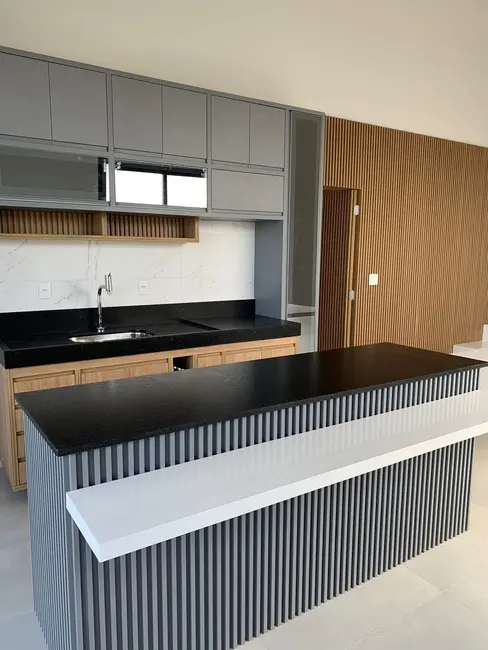 Foto 5 de Casa de Condomínio com 3 quartos à venda, 143m2 em Jardim Marlene Miranda, Taubate - SP